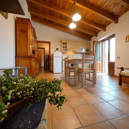 L'Oliveto Apartment Nuxis Екстериор снимка