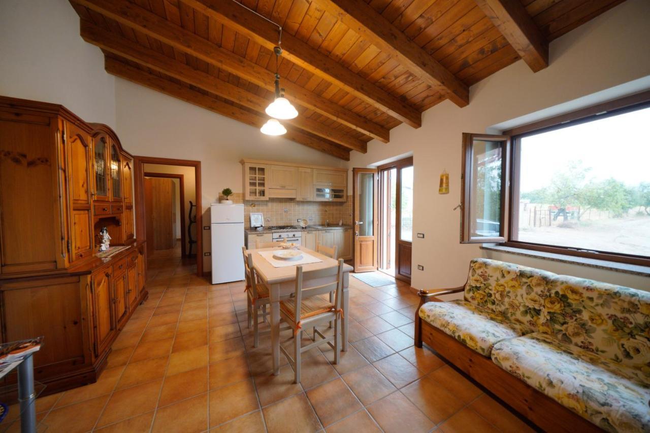 L'Oliveto Apartment Nuxis Екстериор снимка